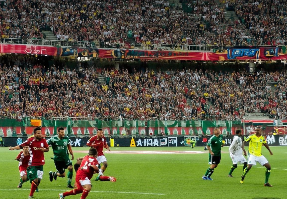 2016巴西足球巅峰对决：累体育VS帕梅拉斯传奇之战(图2)